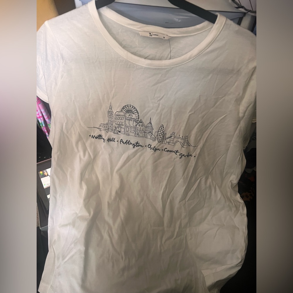 London shirt with skyline